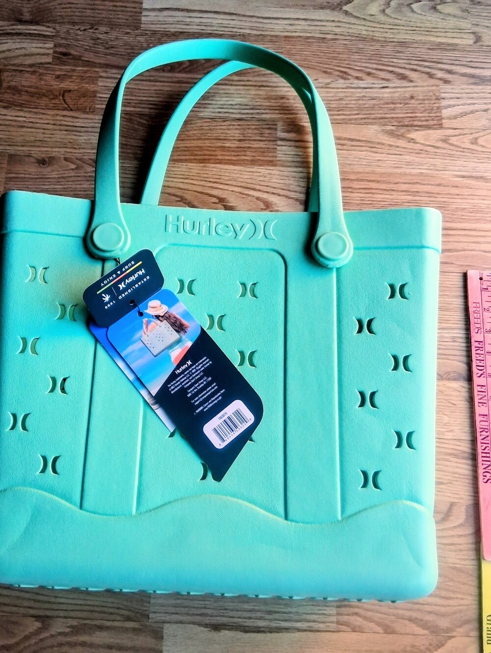 NWT Hurley Beach Tote. Pastel Green, Super Nice - Picture 6 of 13
